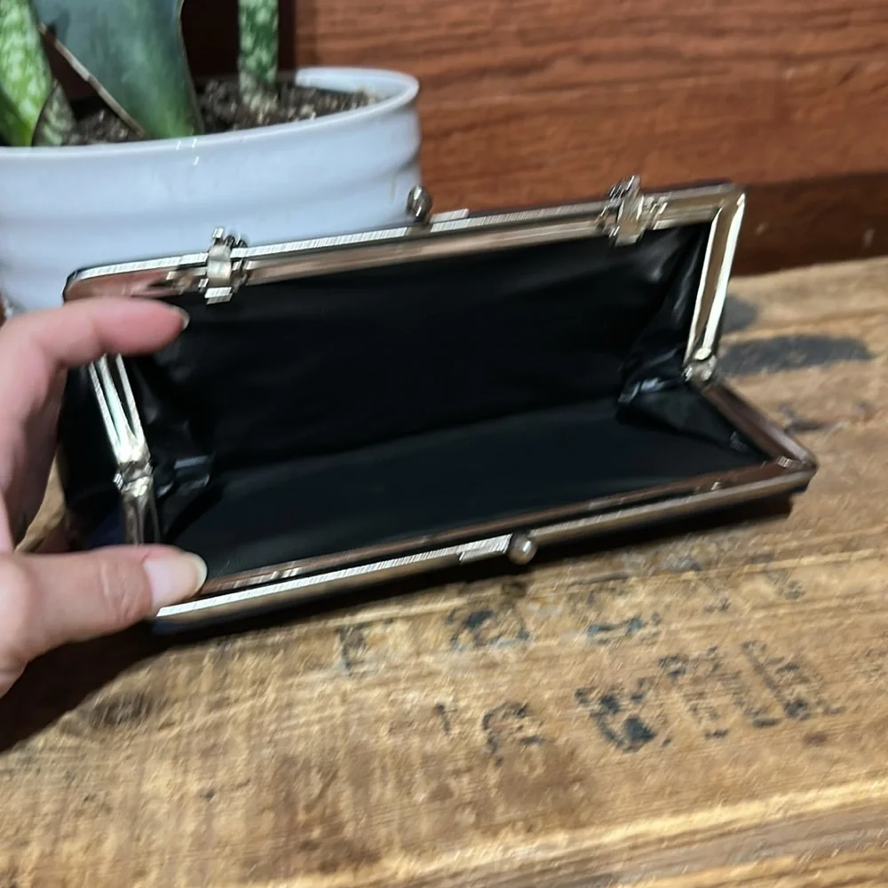 No Brand Tag Vintage Elegant Navy Blue Chain Clutch